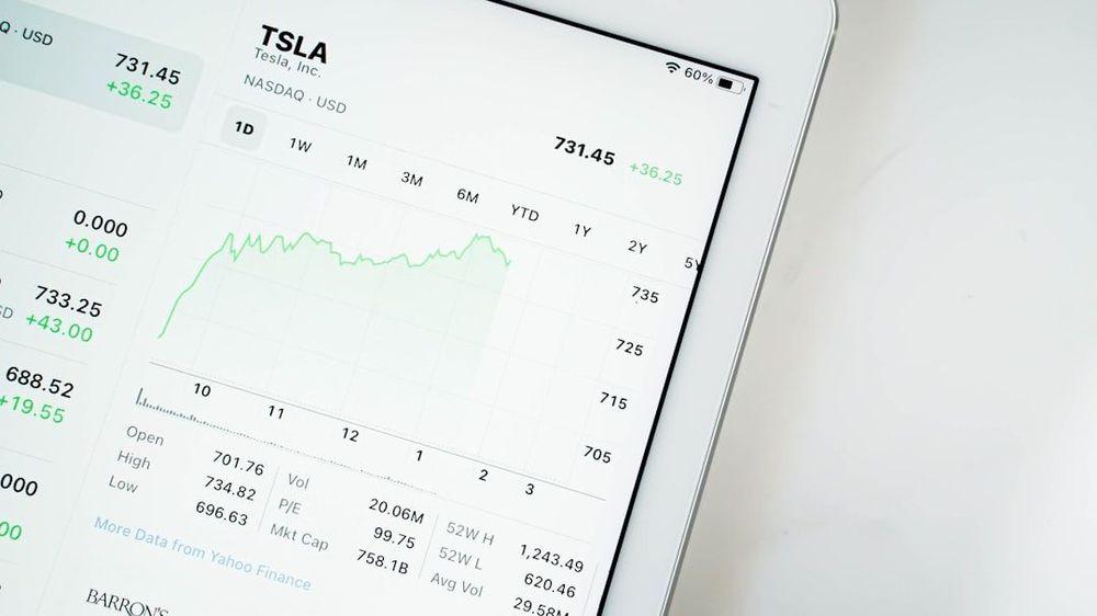 Leveraging AI for Effective MVP Validation in Startups